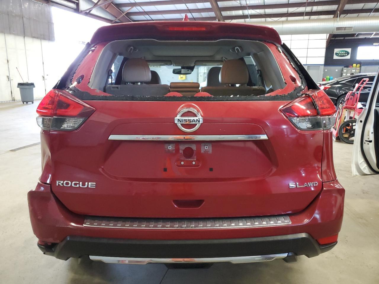 2017 NISSAN ROGUE S - Image 6