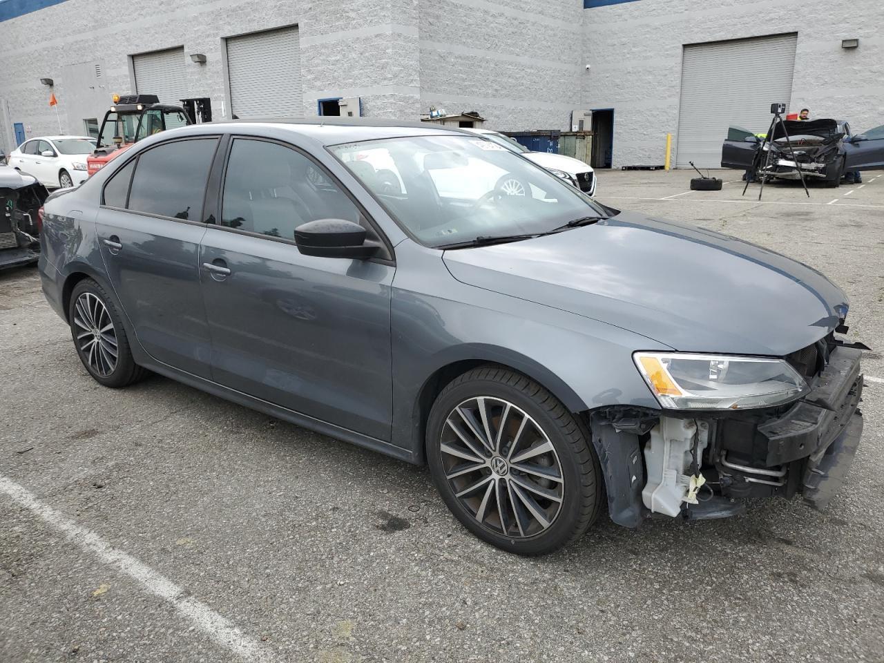 2016 VOLKSWAGEN JETTA SPOR - Image 4