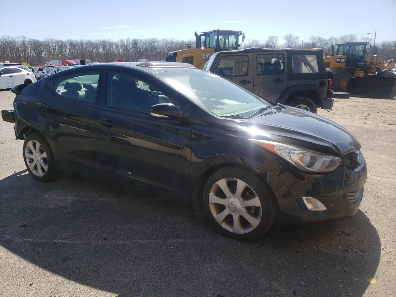 2013 HYUNDAI ELANTRA GL - Image 4