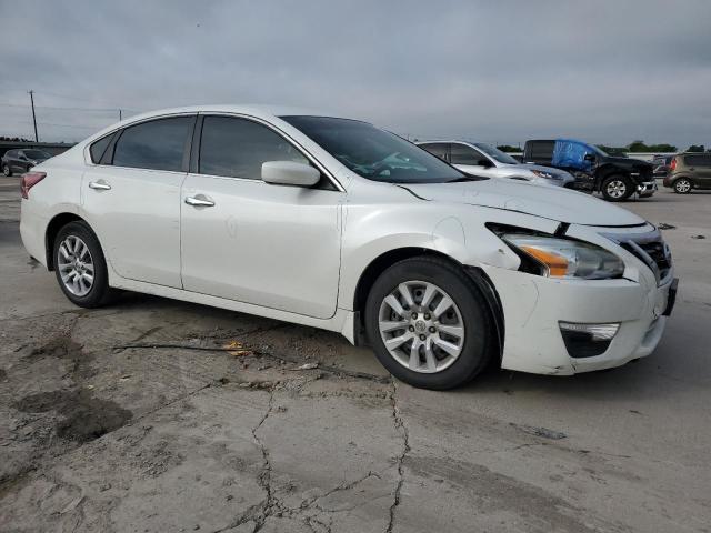 2015 Nissan Altima 2.5 - Image 4