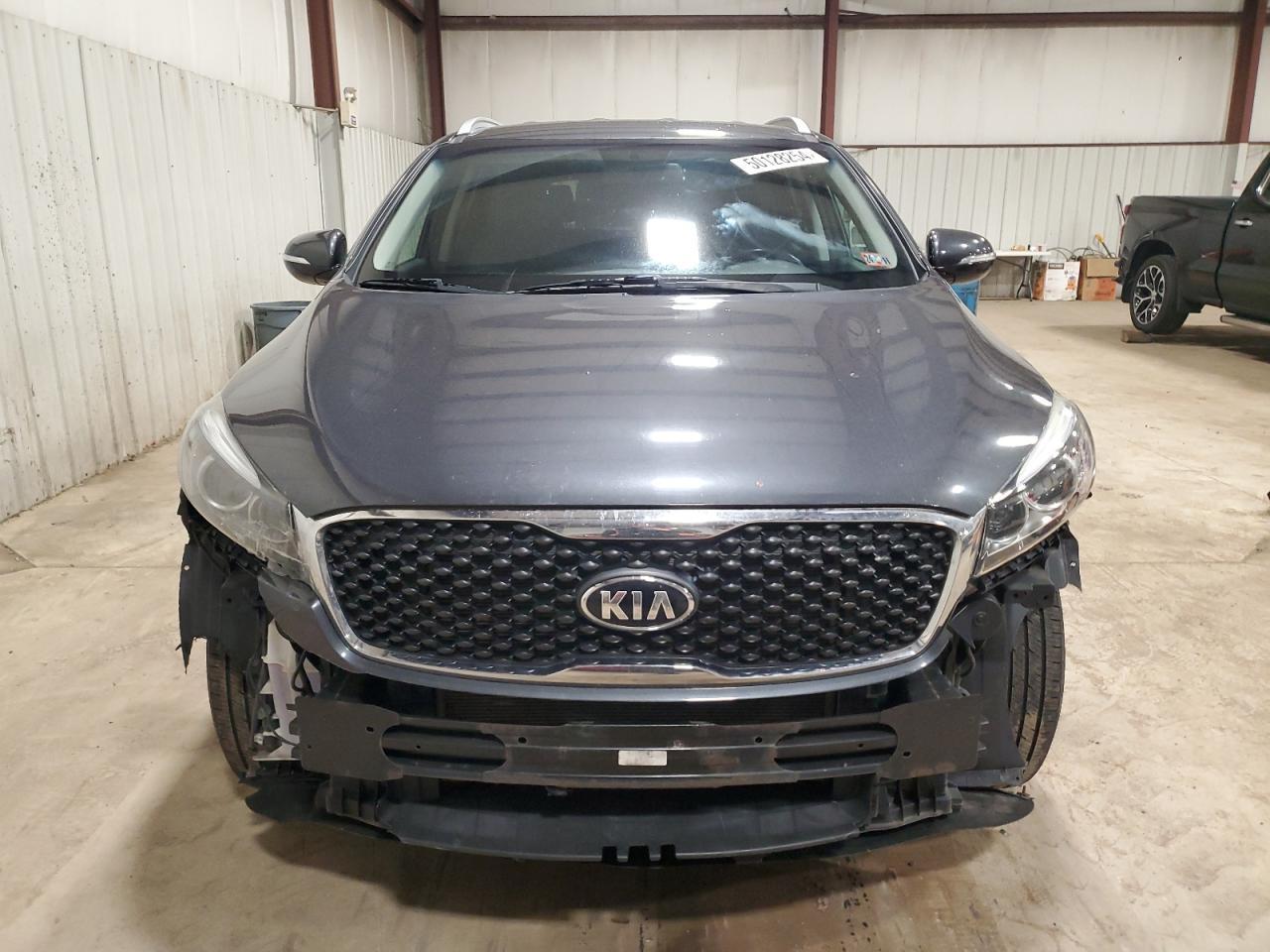 2017 KIA SORENTO LX - Фото 5