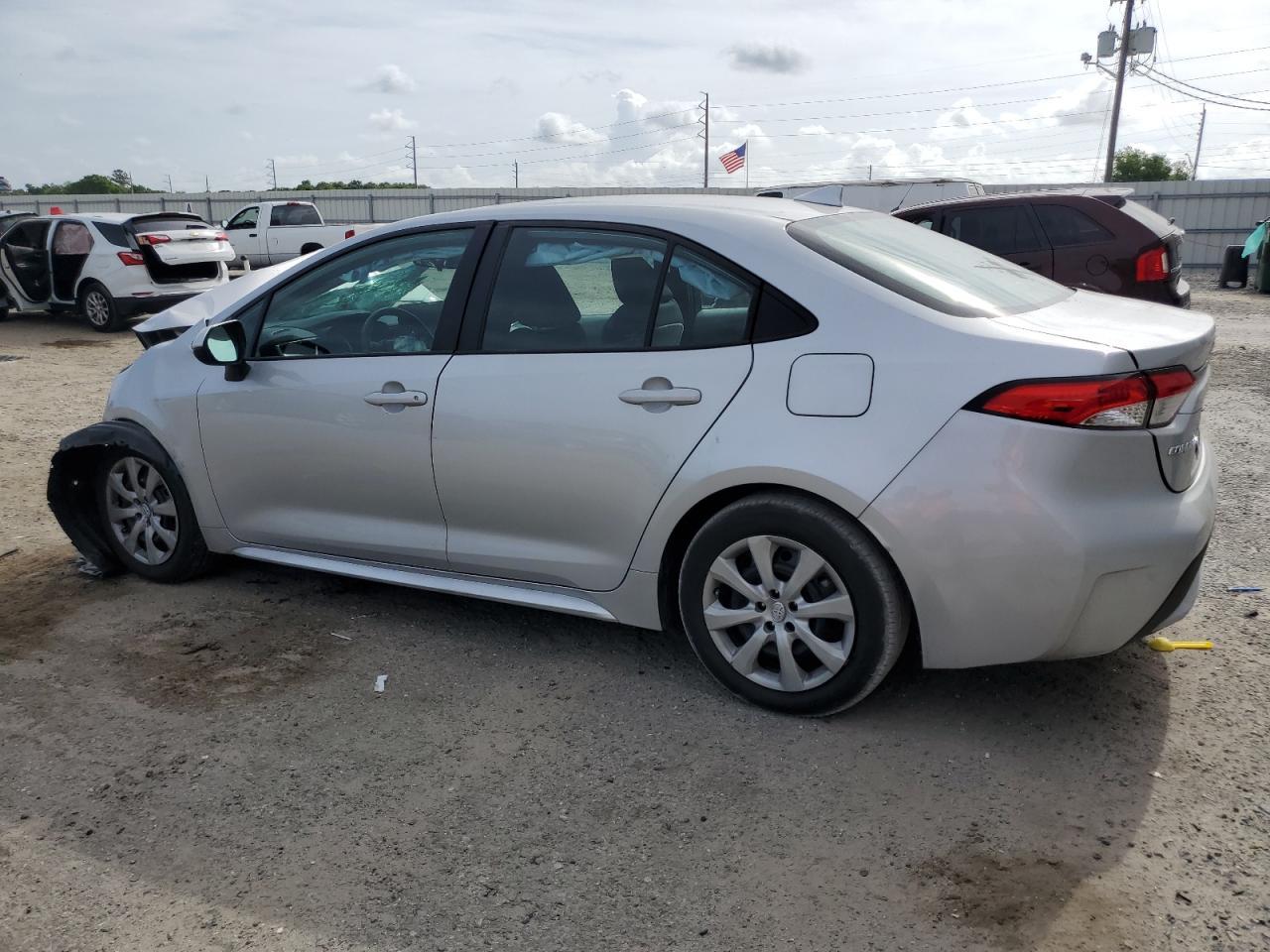 2022 TOYOTA COROLLA LE - Image 2