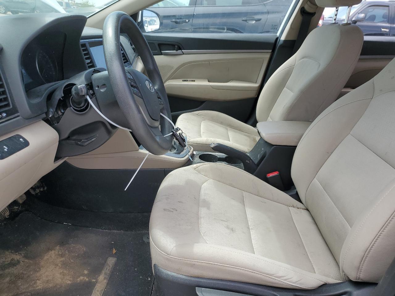2018 HYUNDAI ELANTRA SE - Фото 7