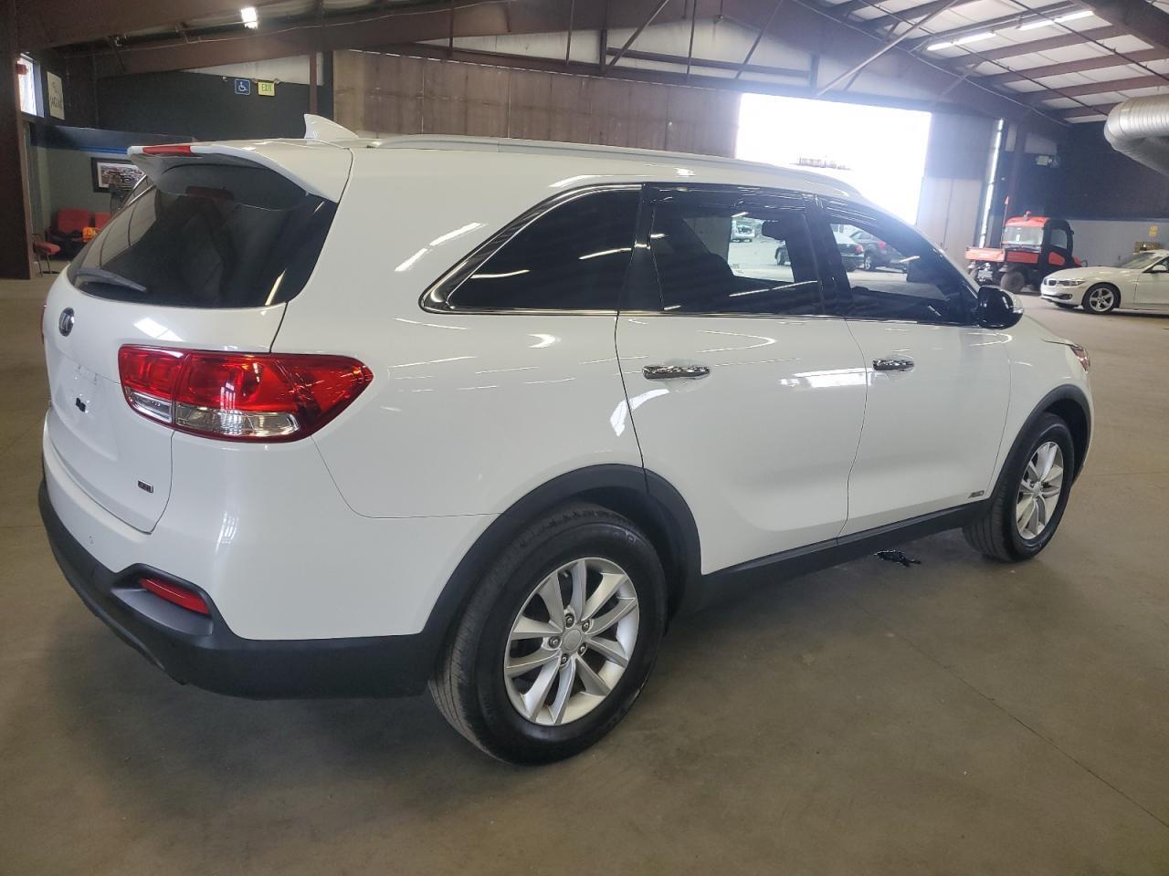2016 KIA SORENTO LX - Image 3