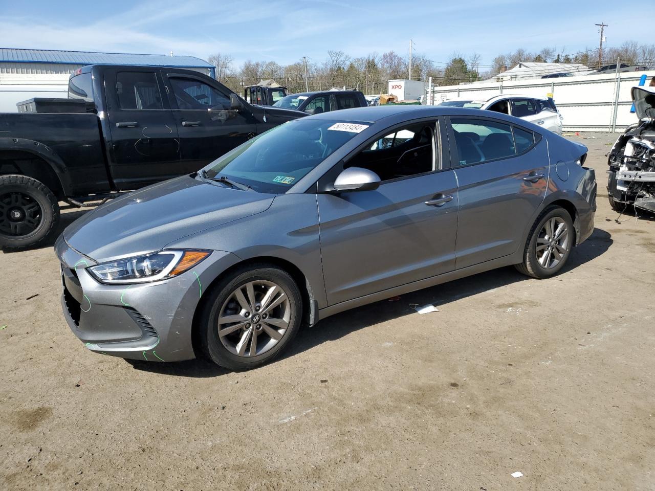 2018 HYUNDAI ELANTRA SE