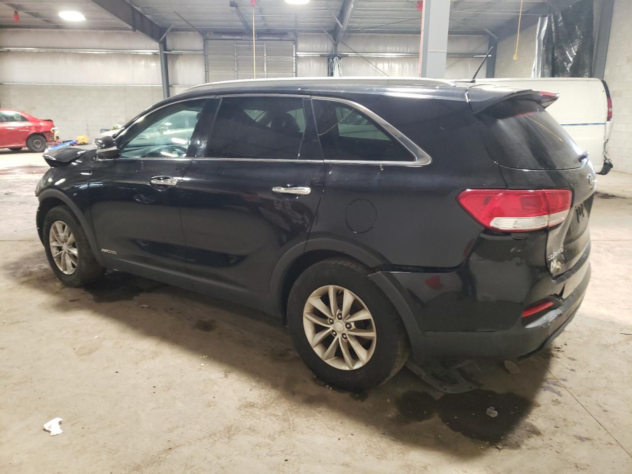 2017 KIA SORENTO LX - Image 2