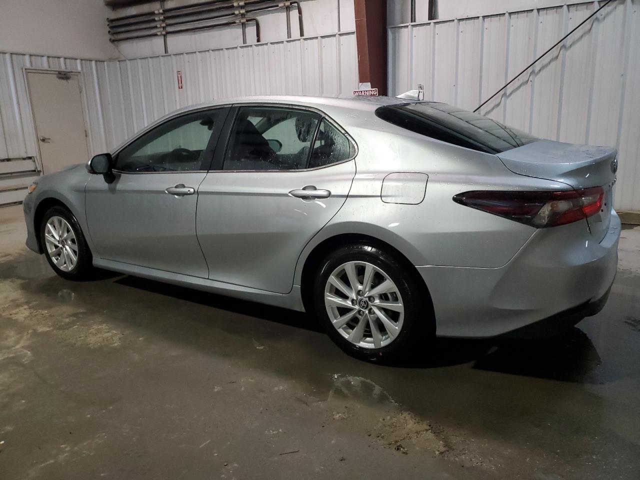 2024 TOYOTA CAMRY LE - Фото 2