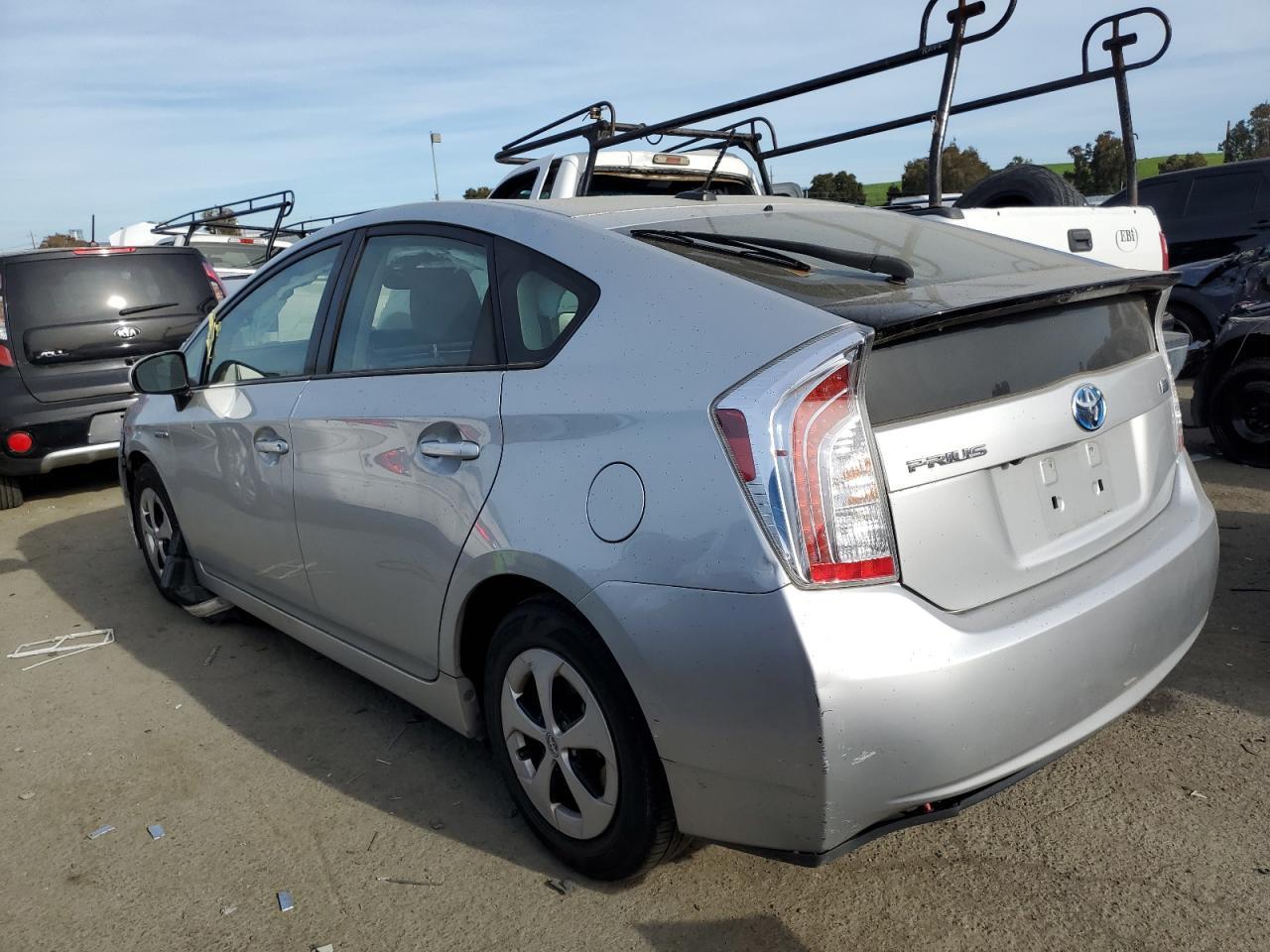 2015 TOYOTA PRIUS - Фото 2