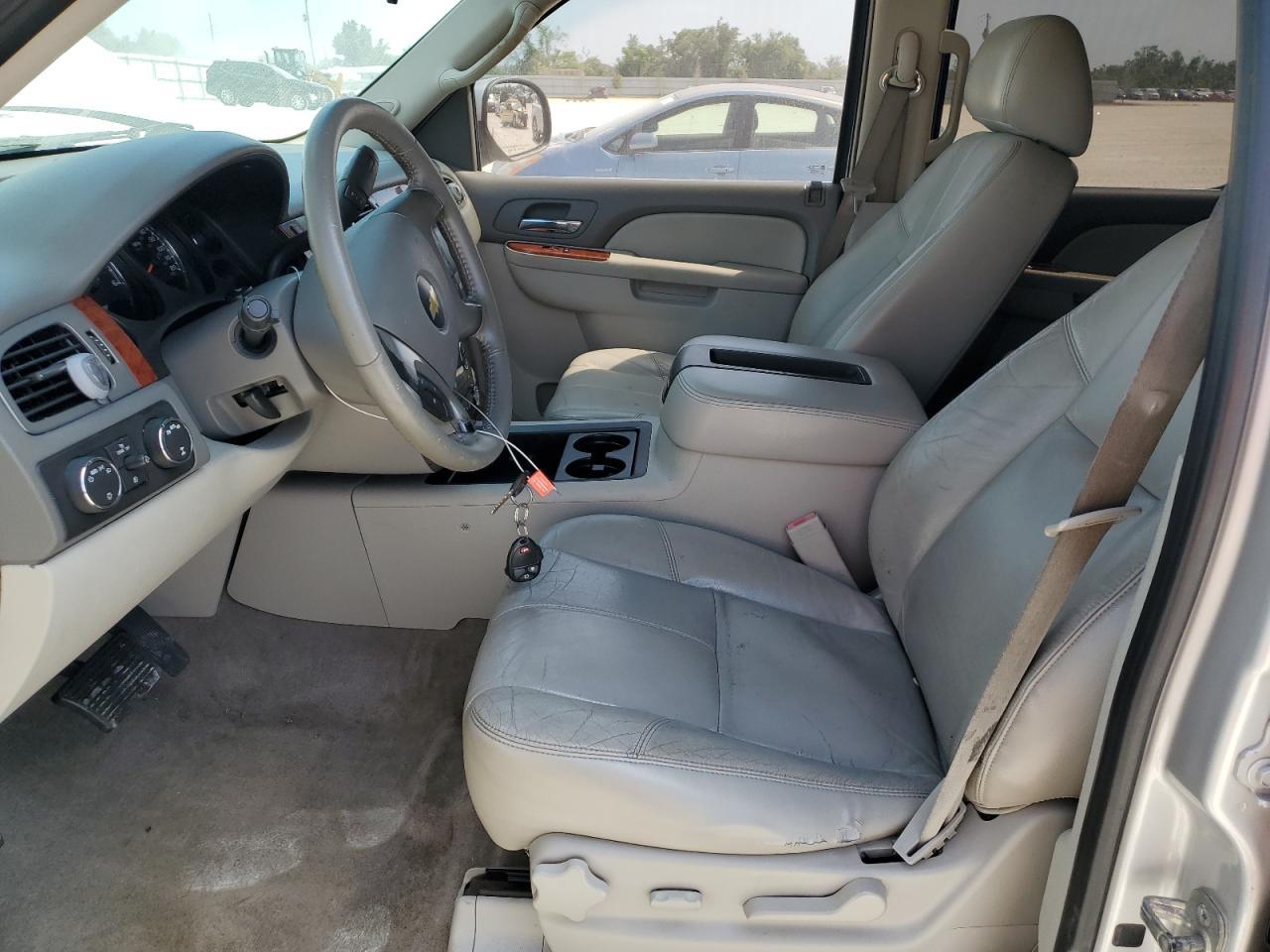 2011 CHEVROLET TAHOE K150 - Image 7