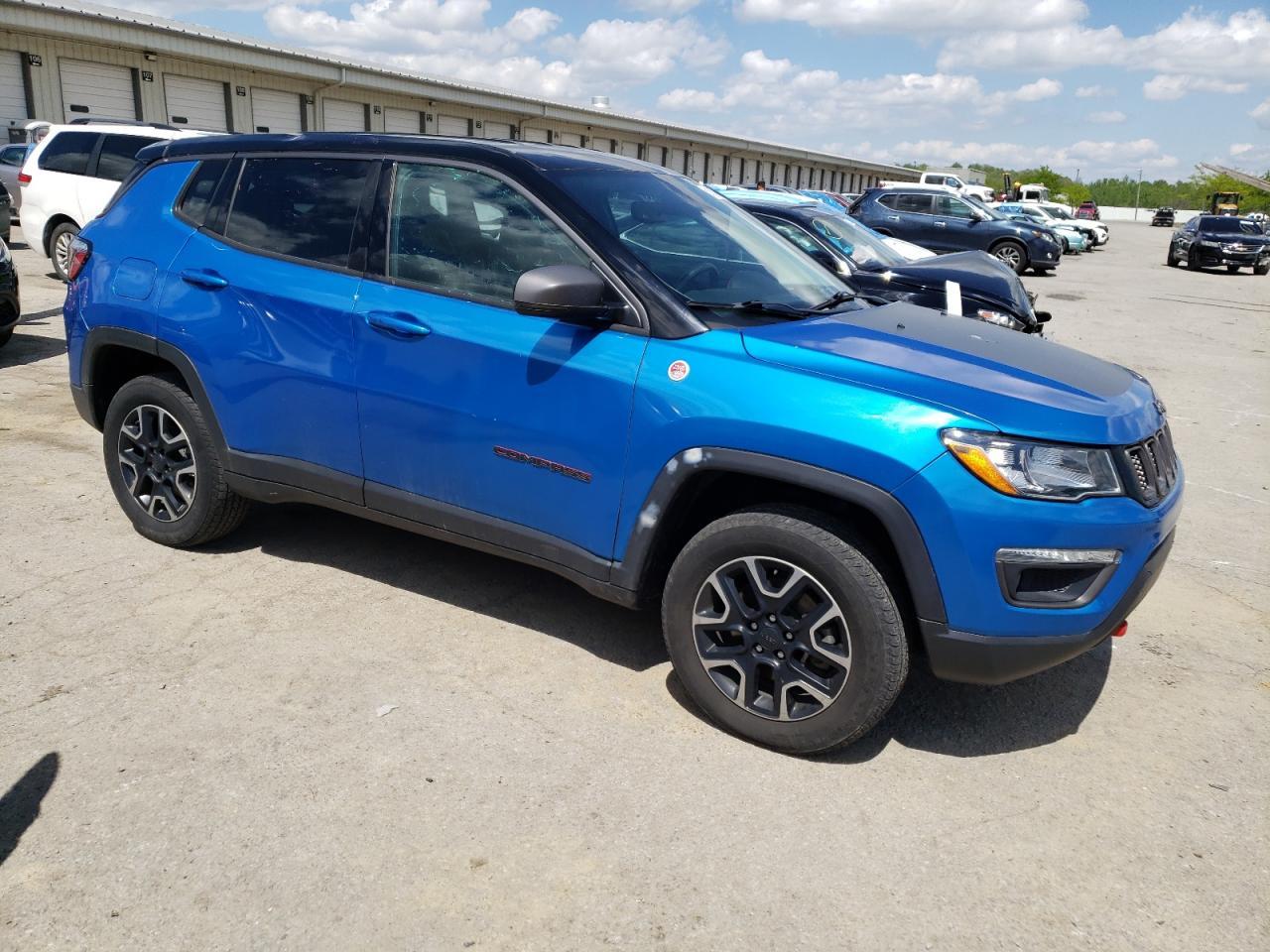 2019 JEEP COMPASS TR - Image 4