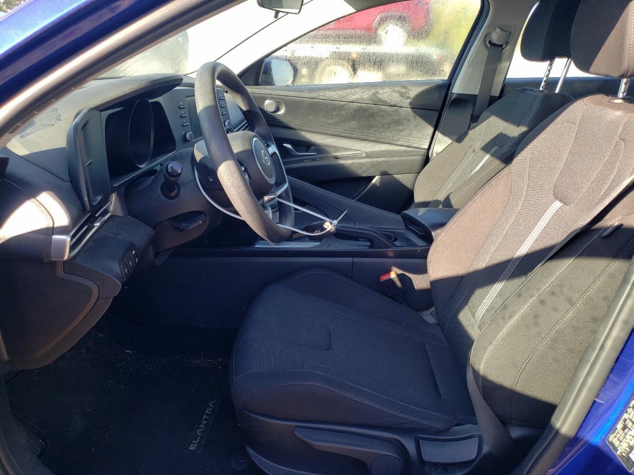 2022 HYUNDAI ELANTRA SE - Фото 7