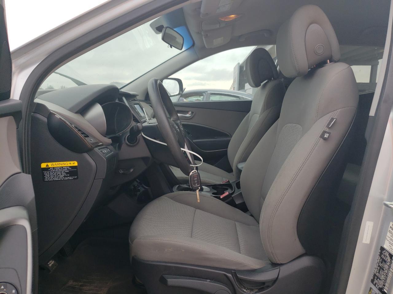 2017 HYUNDAI SANTA FE S - Image 7
