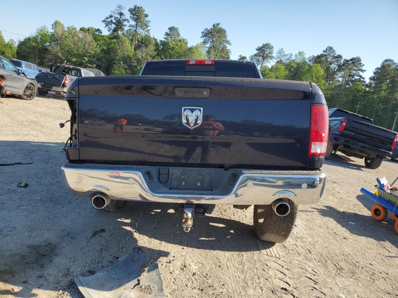 2017 RAM 1500 SLT - Image 6