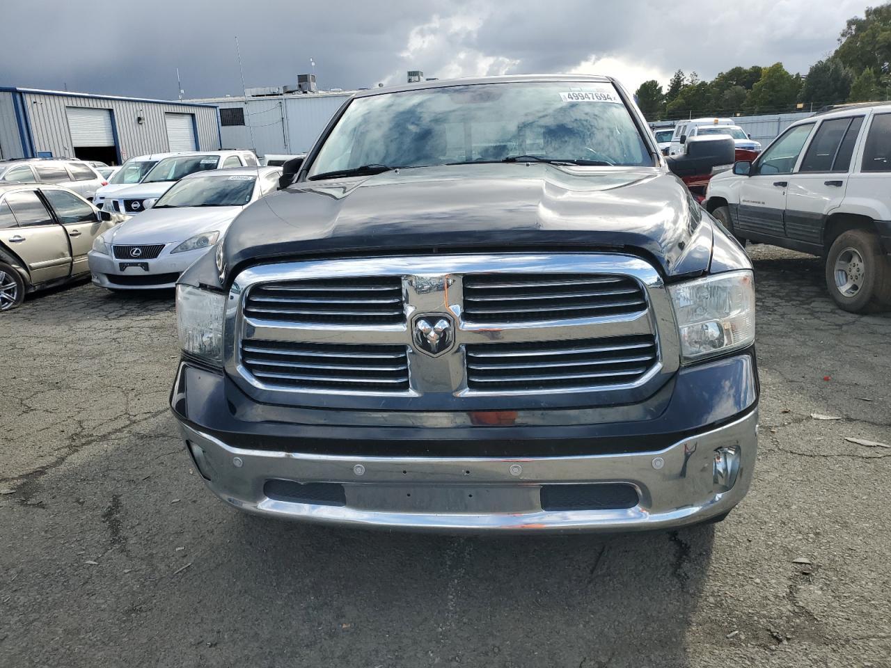 2015 RAM 1500 SLT - Image 5