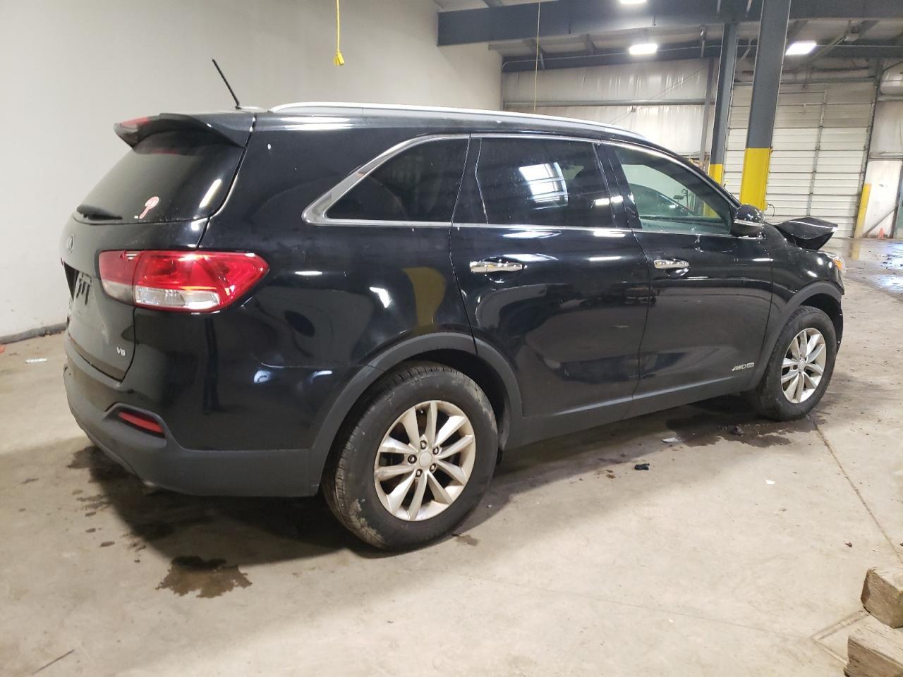 2017 KIA SORENTO LX - Image 3