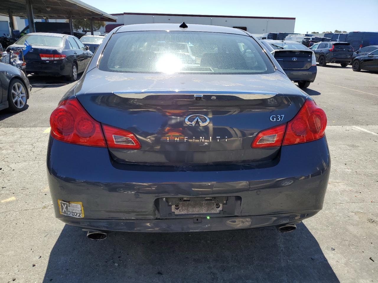 2012 INFINITI G37 BASE - Image 6
