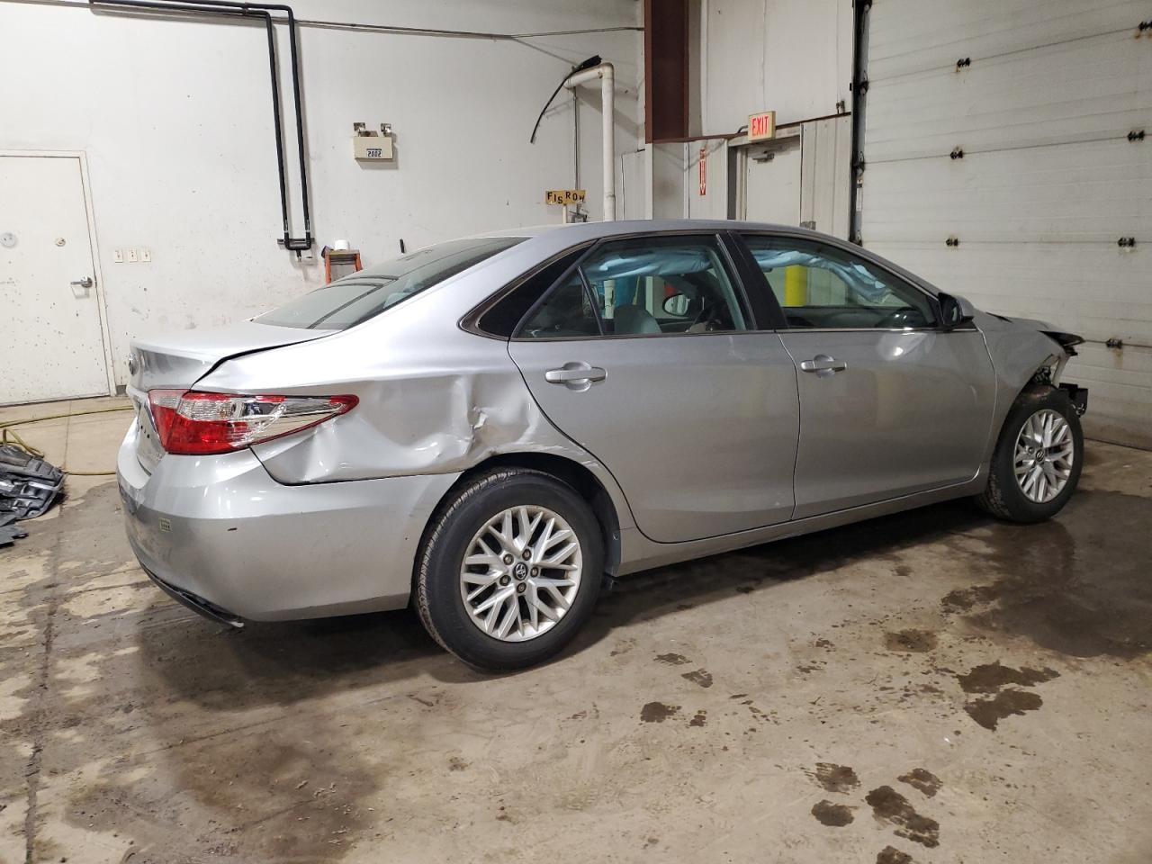 2017 TOYOTA CAMRY LE - Image 3