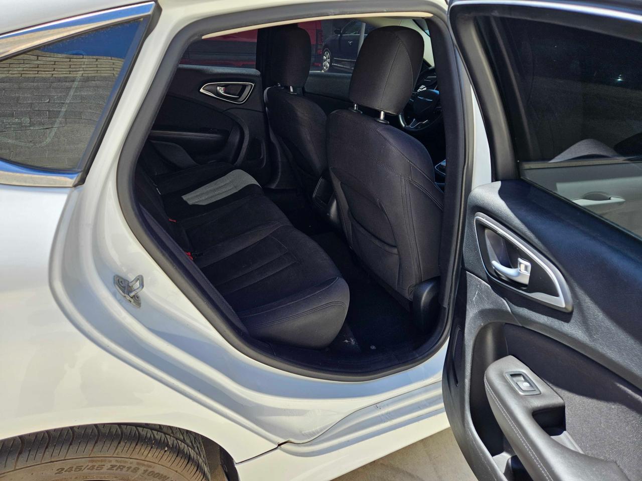 2015 CHRYSLER 200 LIMITE - Фото 6