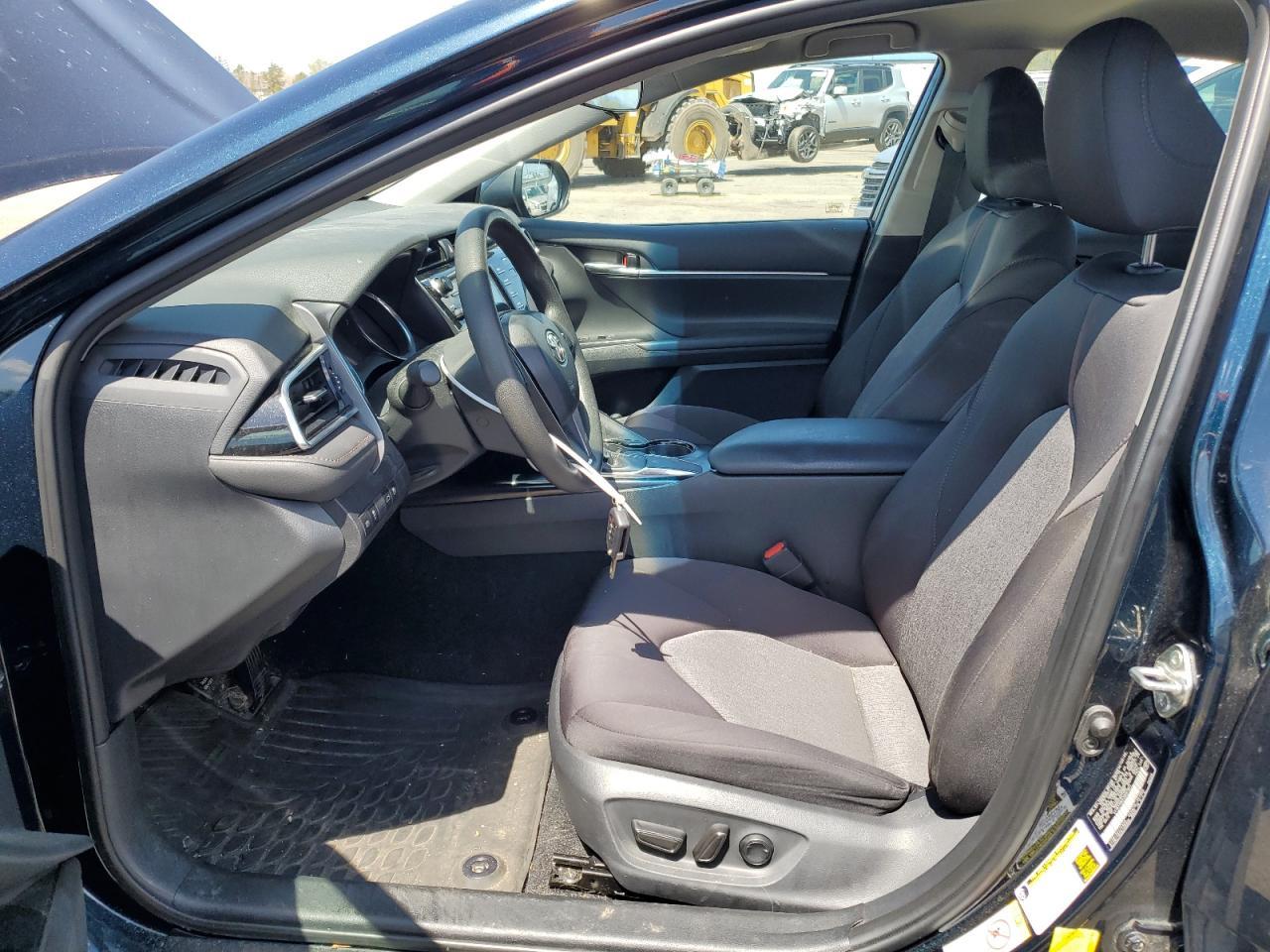 2018 TOYOTA CAMRY L - Фото 7