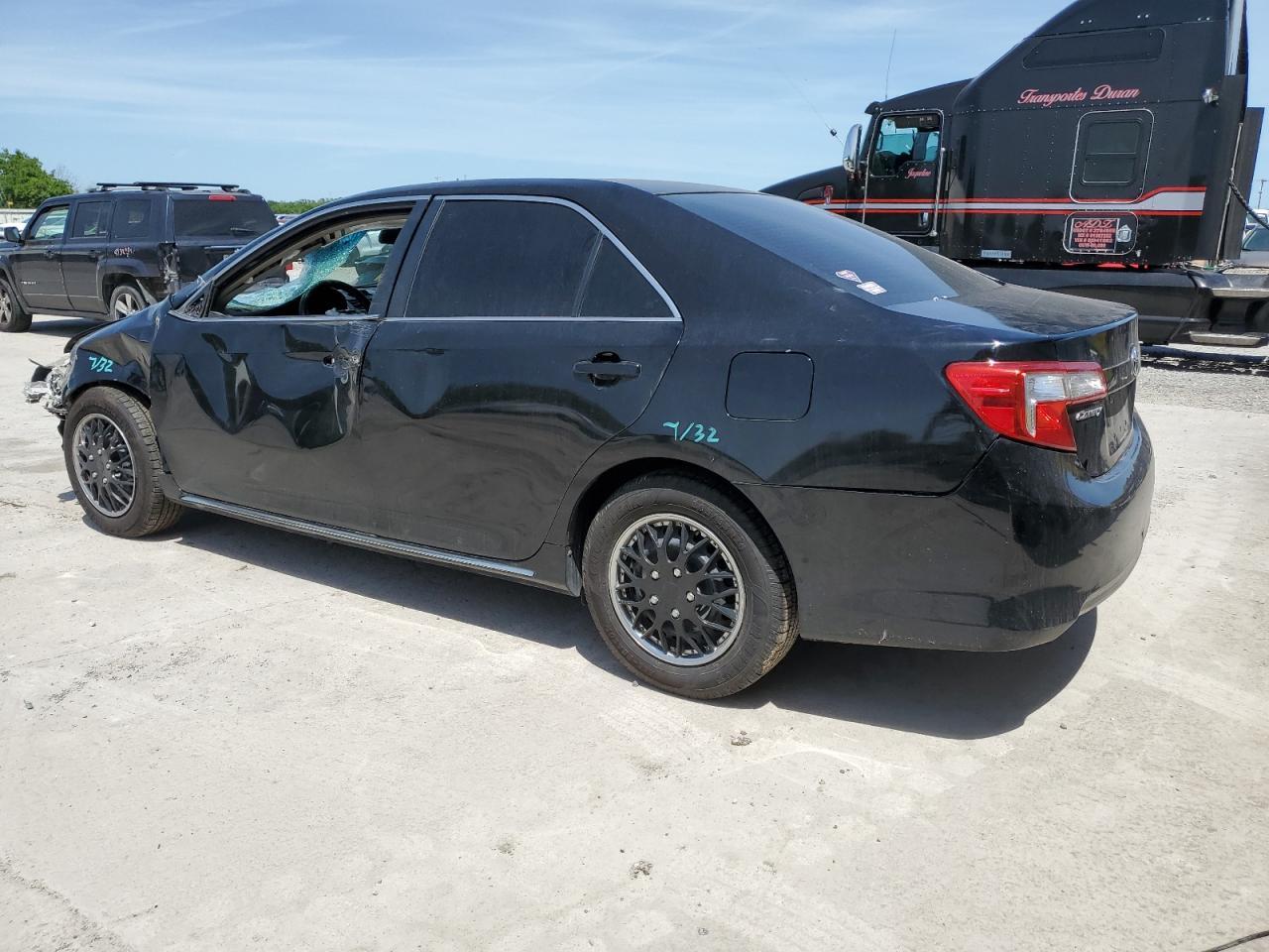 2014 TOYOTA CAMRY L - Фото 2