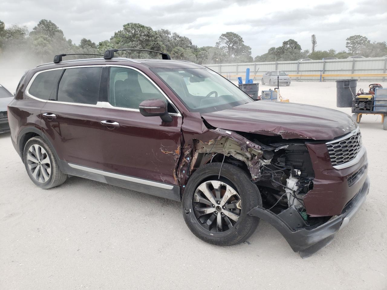 2020 KIA TELLURIDE - Image 4