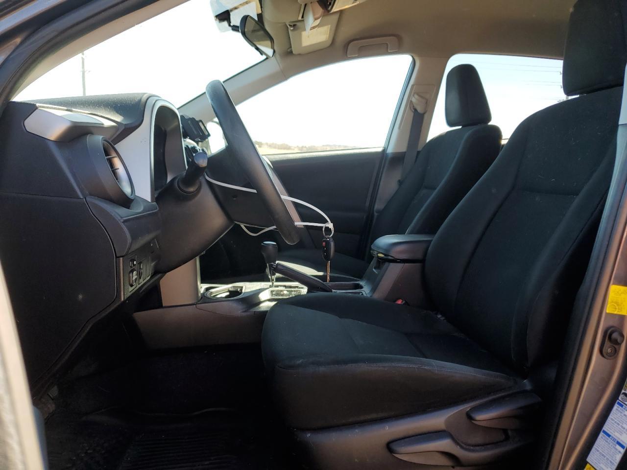 2016 TOYOTA RAV4 LE - Фото 7