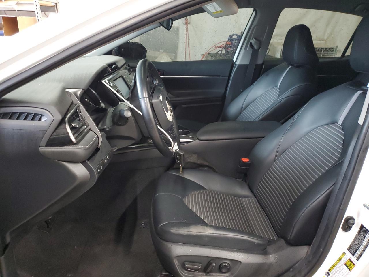 2020 TOYOTA CAMRY SE - Image 7