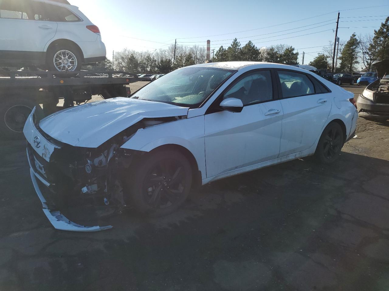 2022 HYUNDAI ELANTRA SE