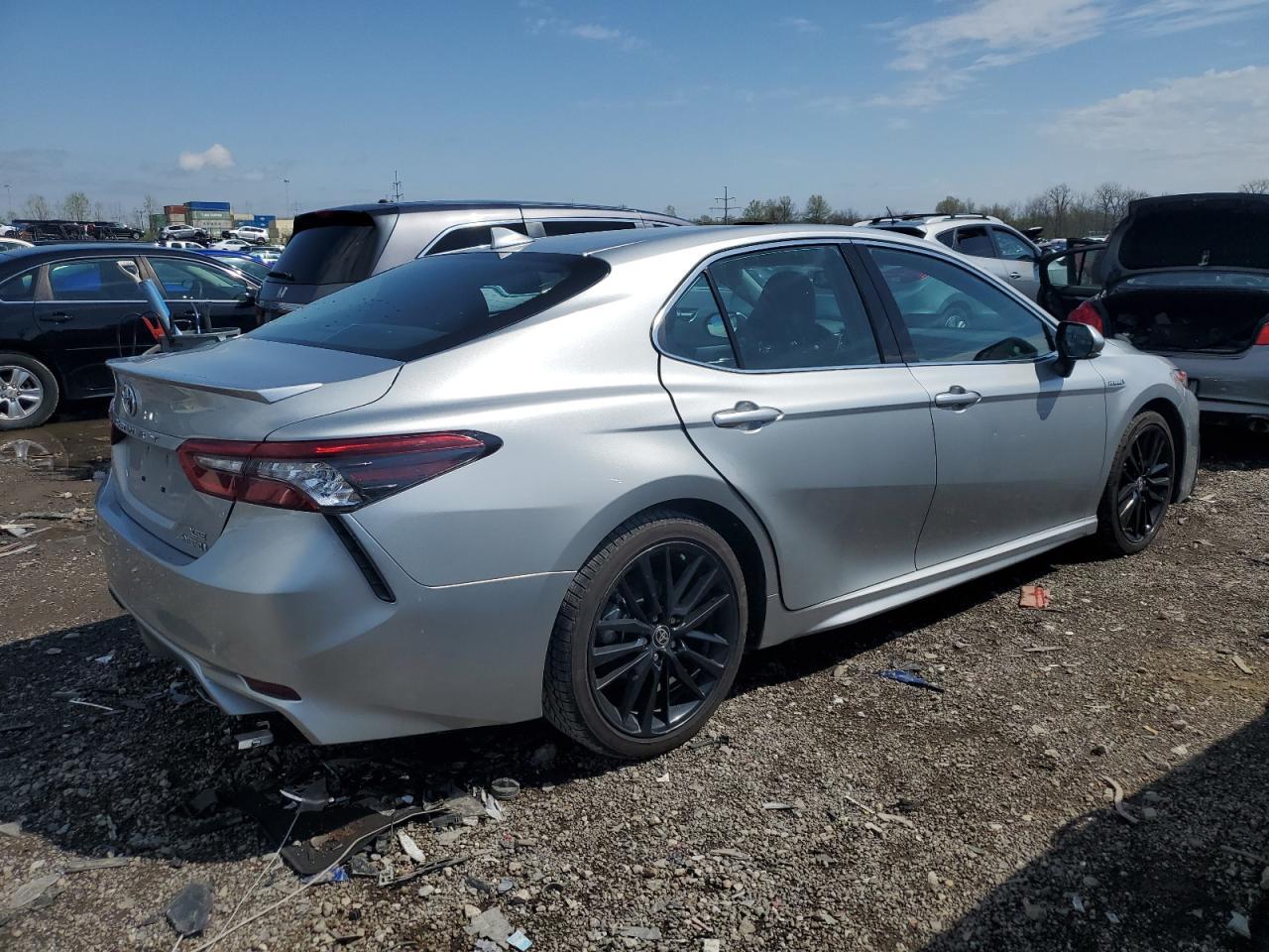 2021 TOYOTA CAMRY XSE - Фото 3