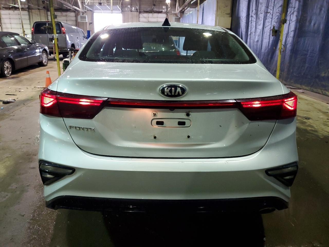 2021 KIA FORTE FE - Image 6