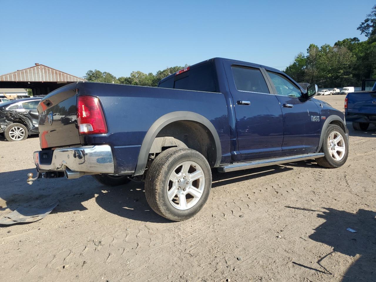 2017 RAM 1500 SLT - Image 3