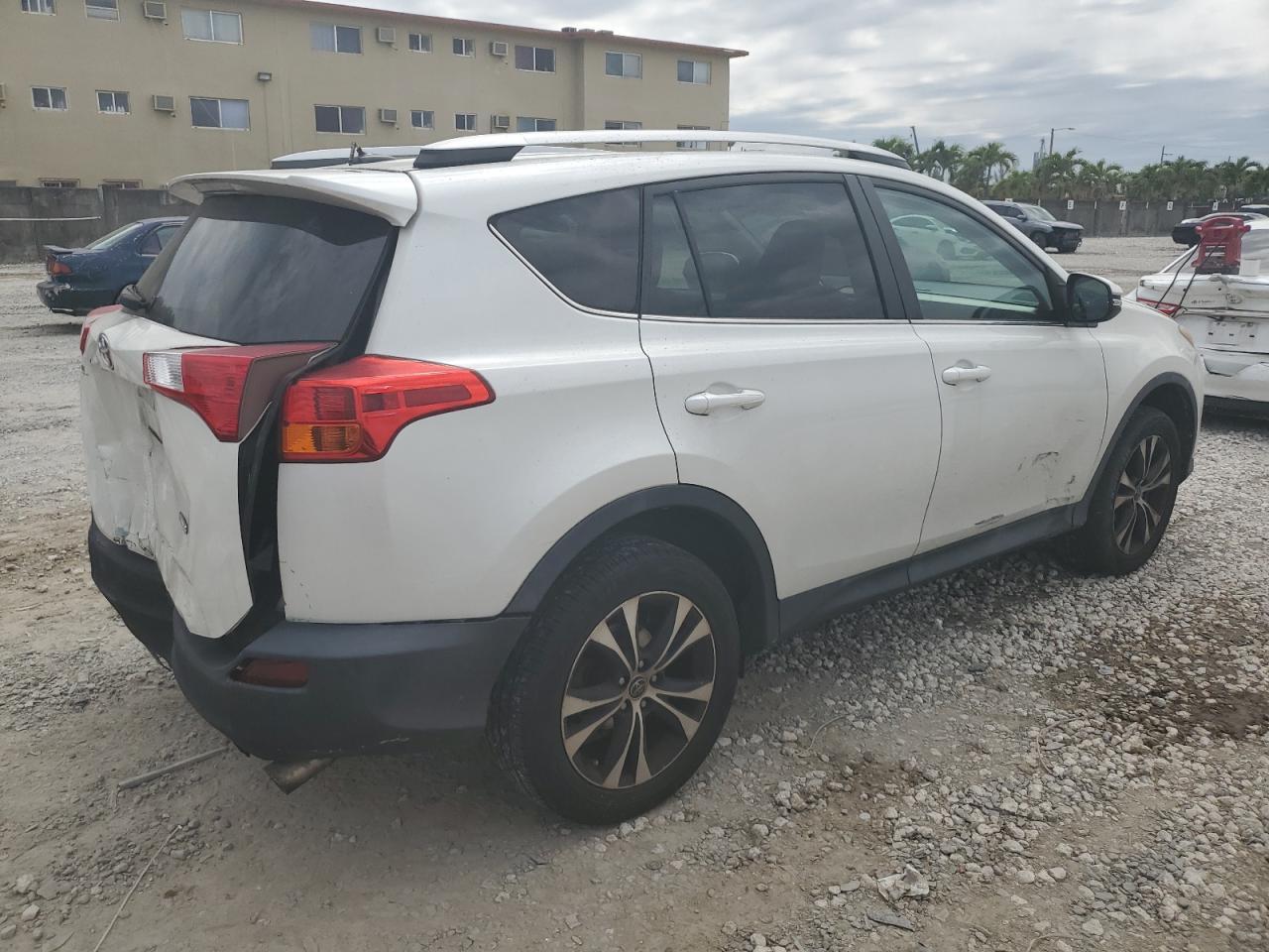 2015 TOYOTA RAV4 LIMIT - Фото 3