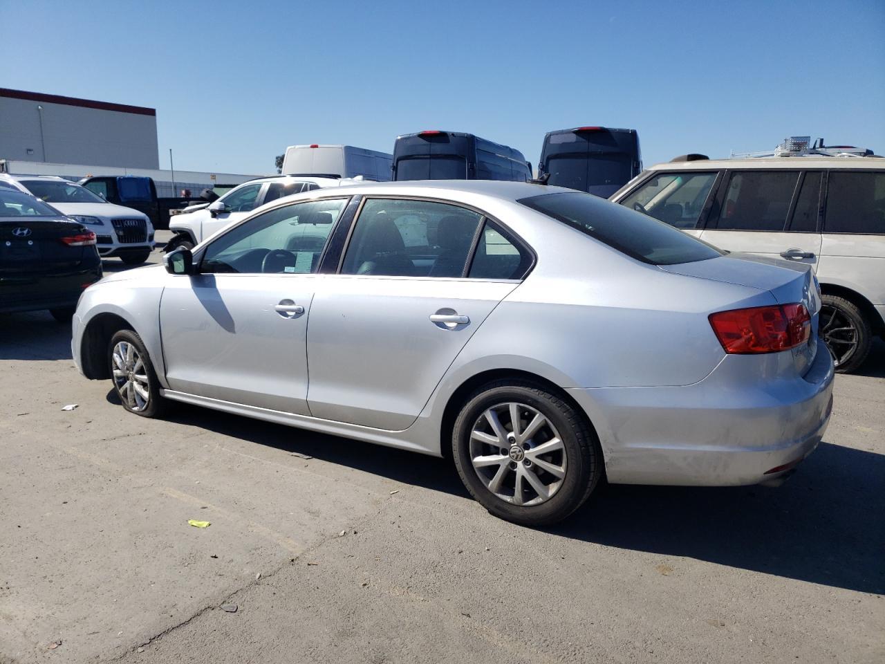 2014 VOLKSWAGEN JETTA SE - Фото 2
