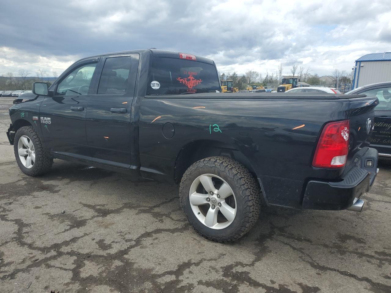 2014 RAM 1500 ST - Фото 2