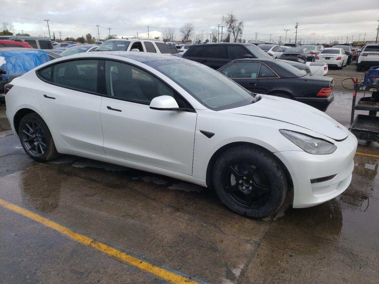 2023 TESLA MODEL 3 - Фото 4