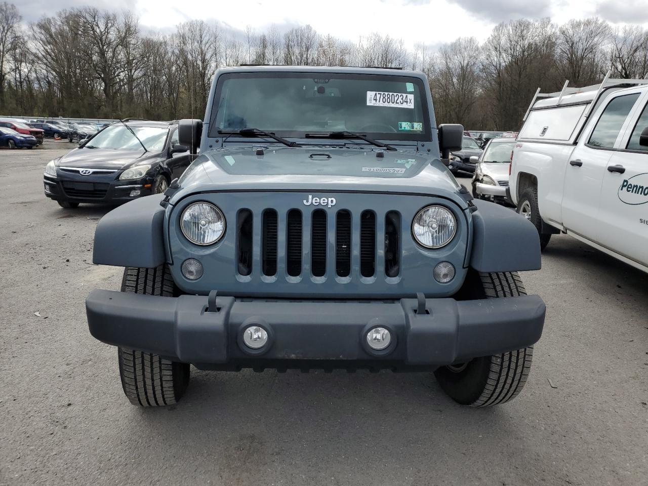 2015 JEEP WRANGLER U - Фото 5