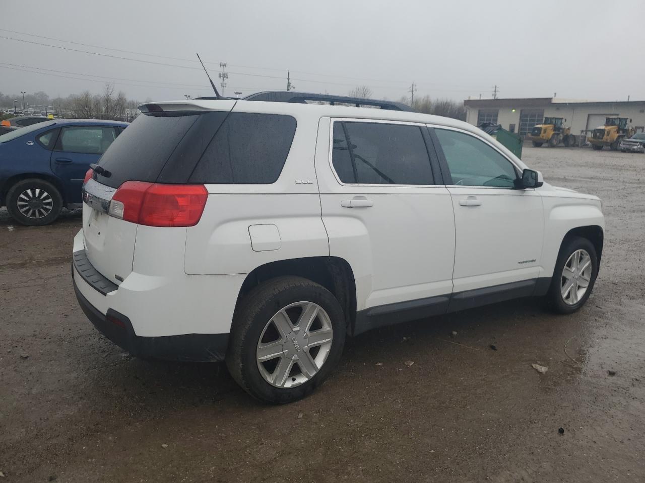 2012 GMC TERRAIN SL - Image 3