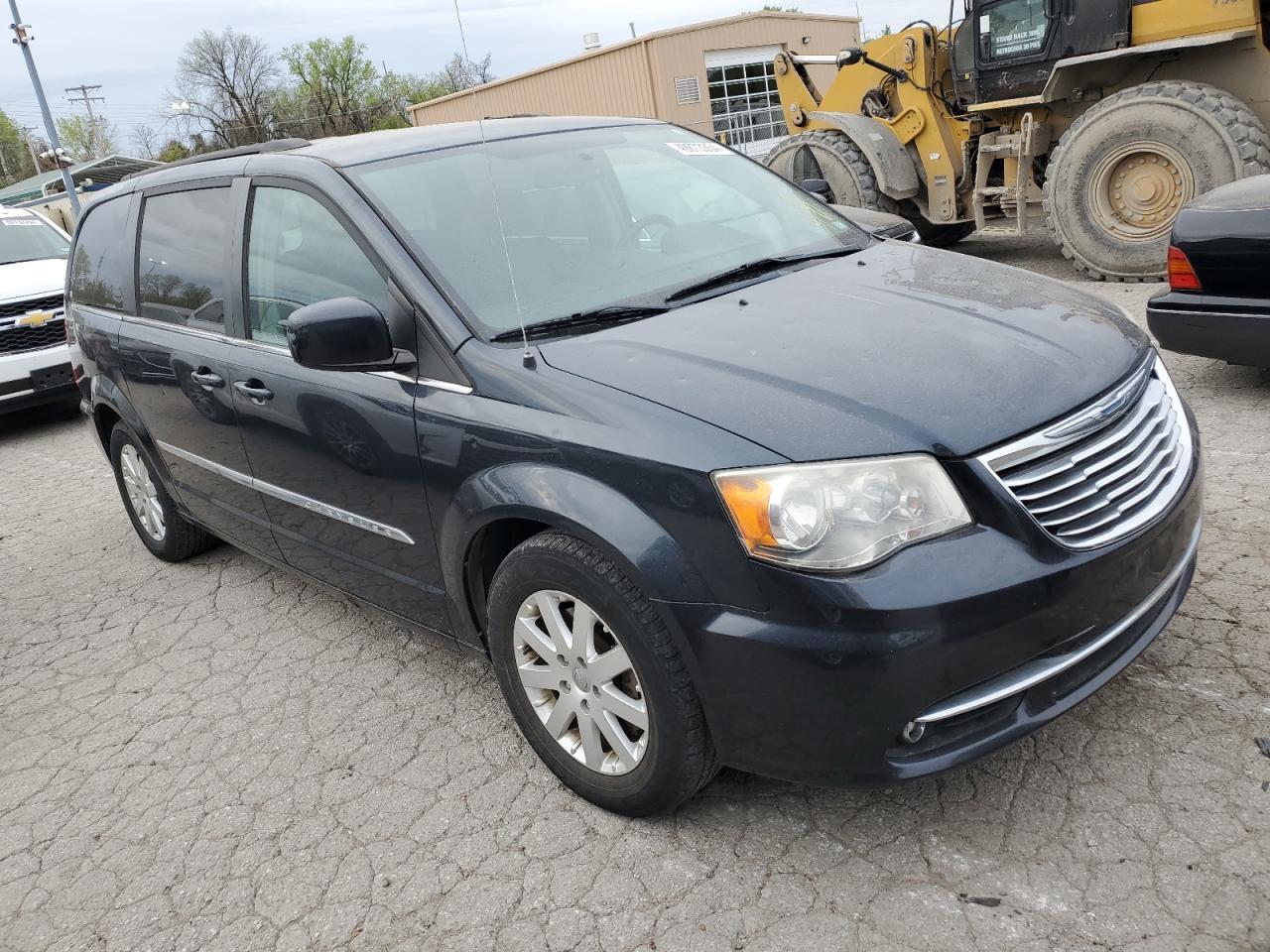 2014 CHRYSLER TOWN & COU - Image 4