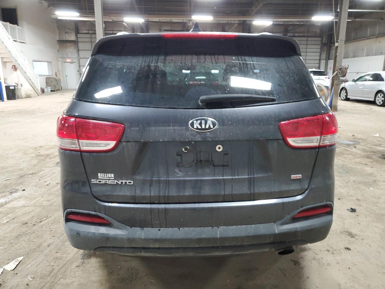 2017 KIA SORENTO LX - Фото 6
