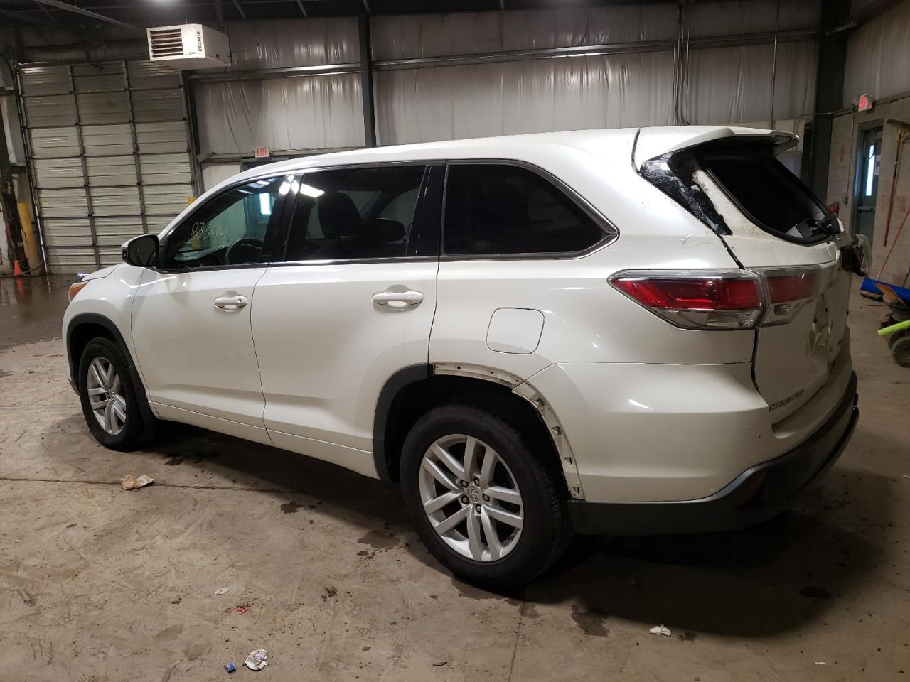2015 TOYOTA HIGHLANDER - Фото 2