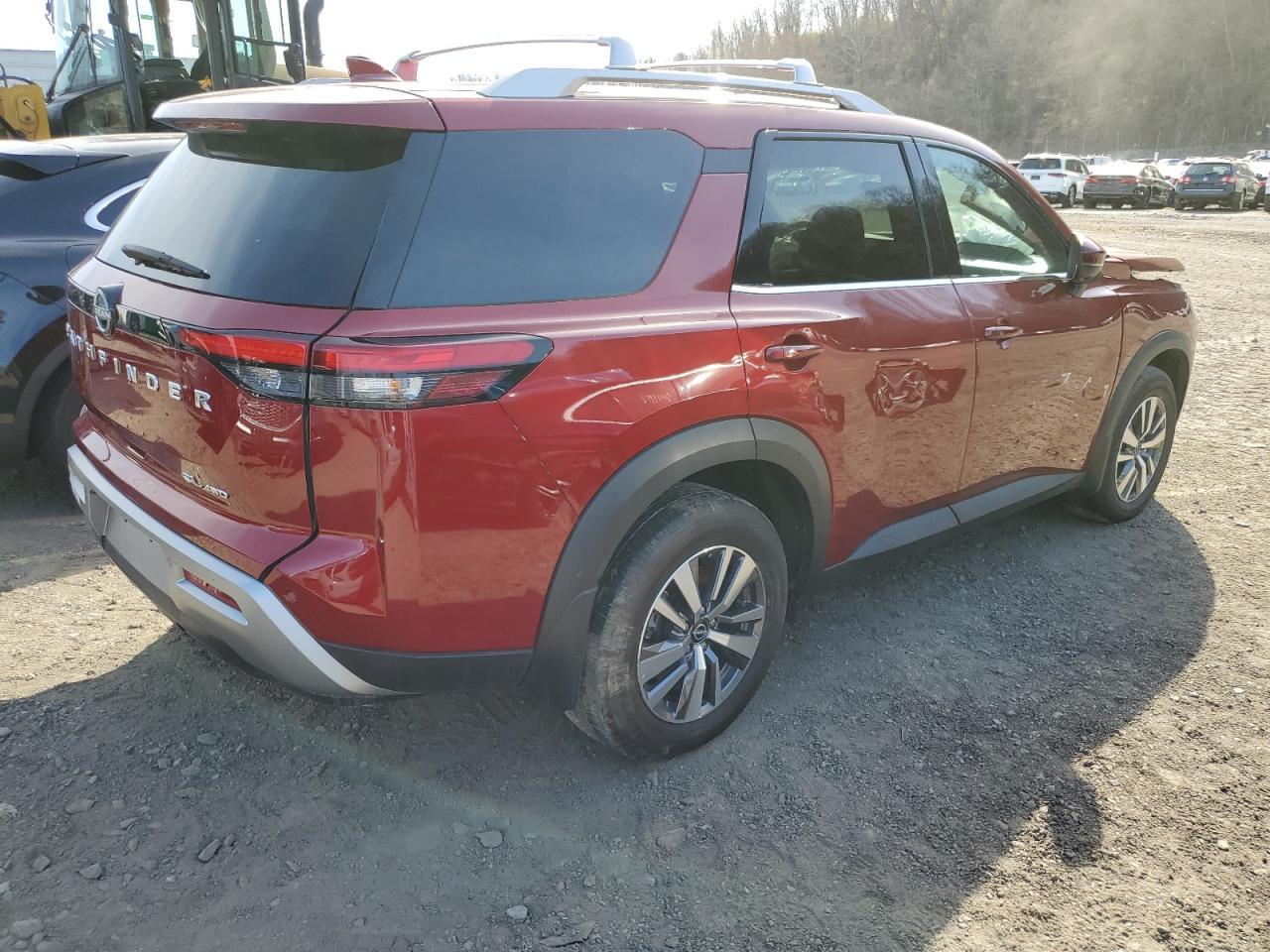 2023 NISSAN PATHFINDER - Image 3