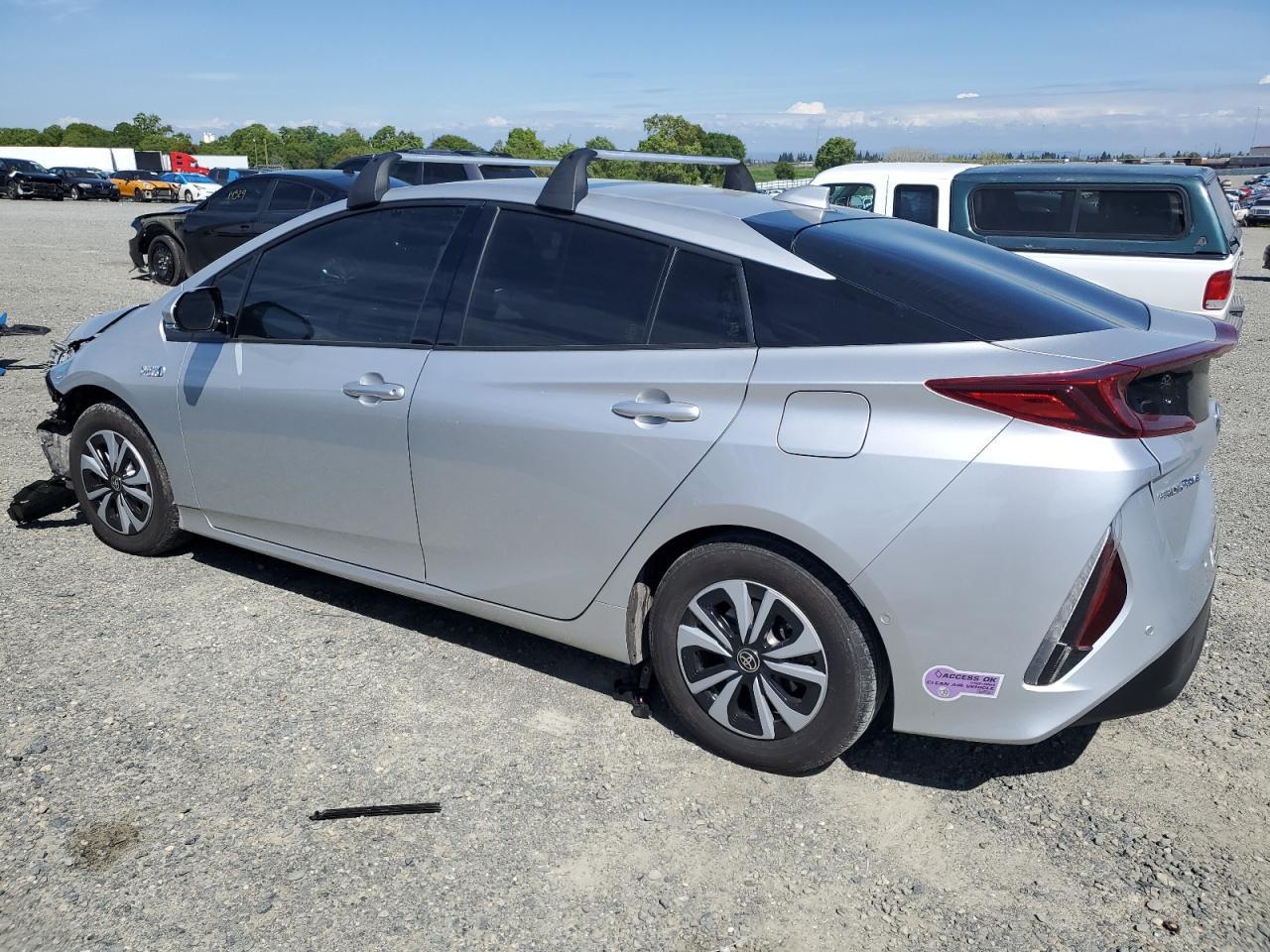 2019 TOYOTA PRIUS PRIM - Фото 2