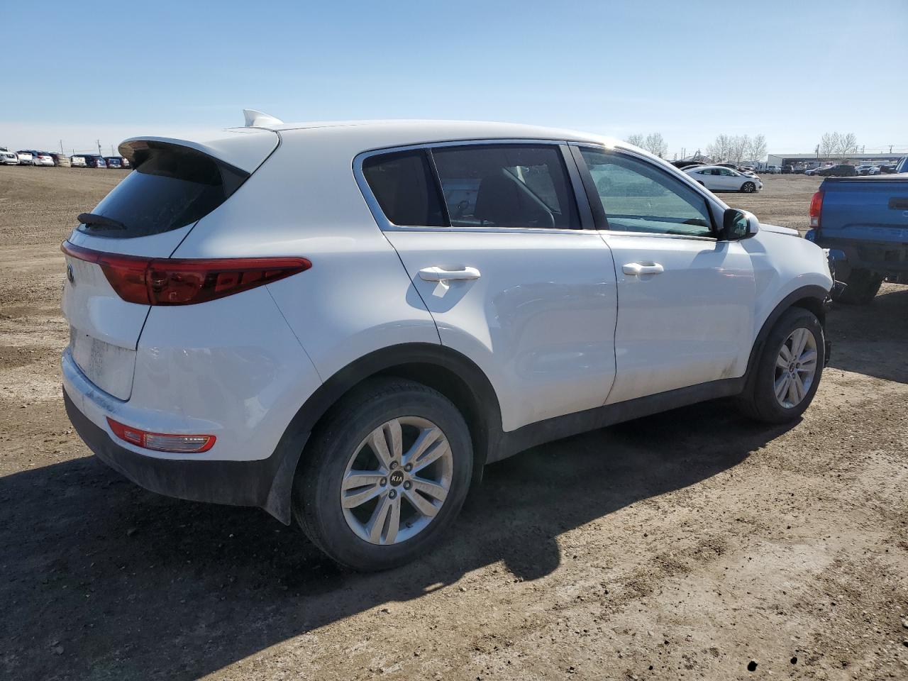 2017 KIA SPORTAGE L - Image 3