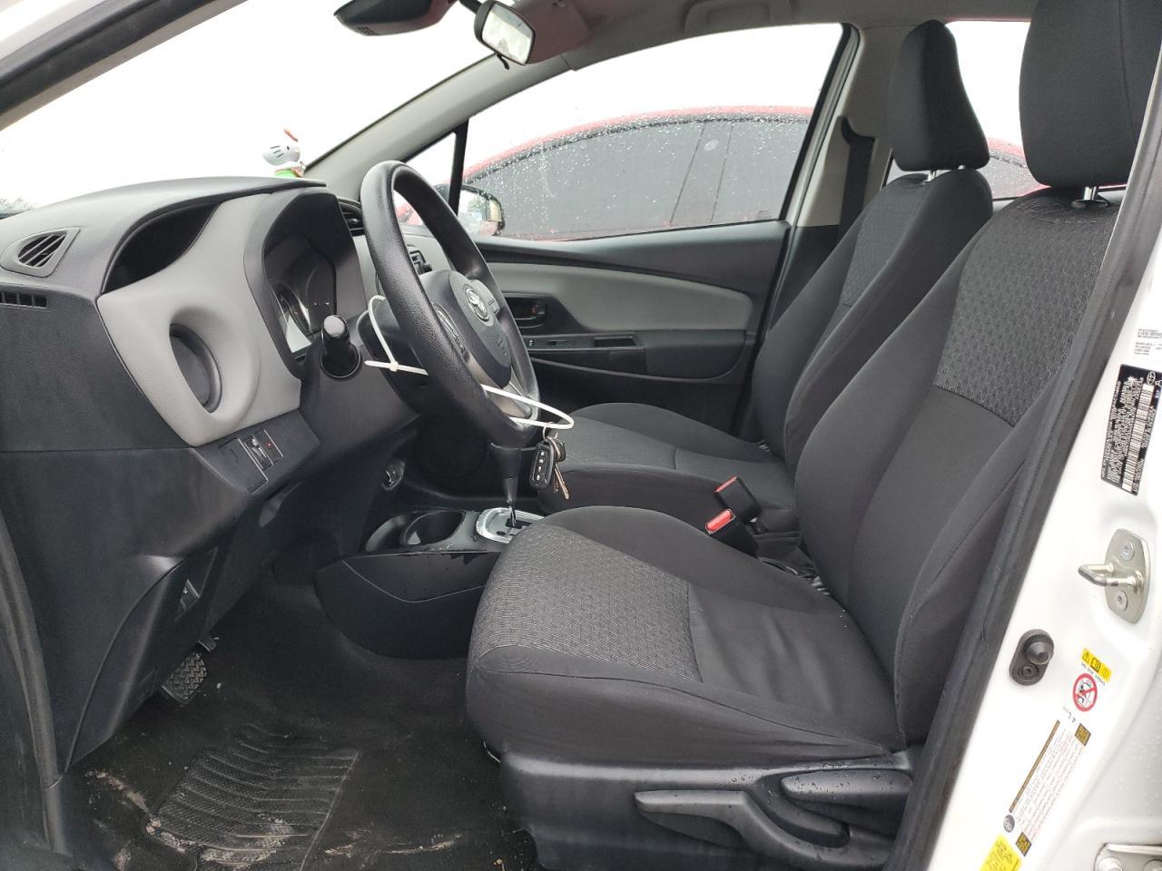 2017 TOYOTA YARIS L - Фото 7