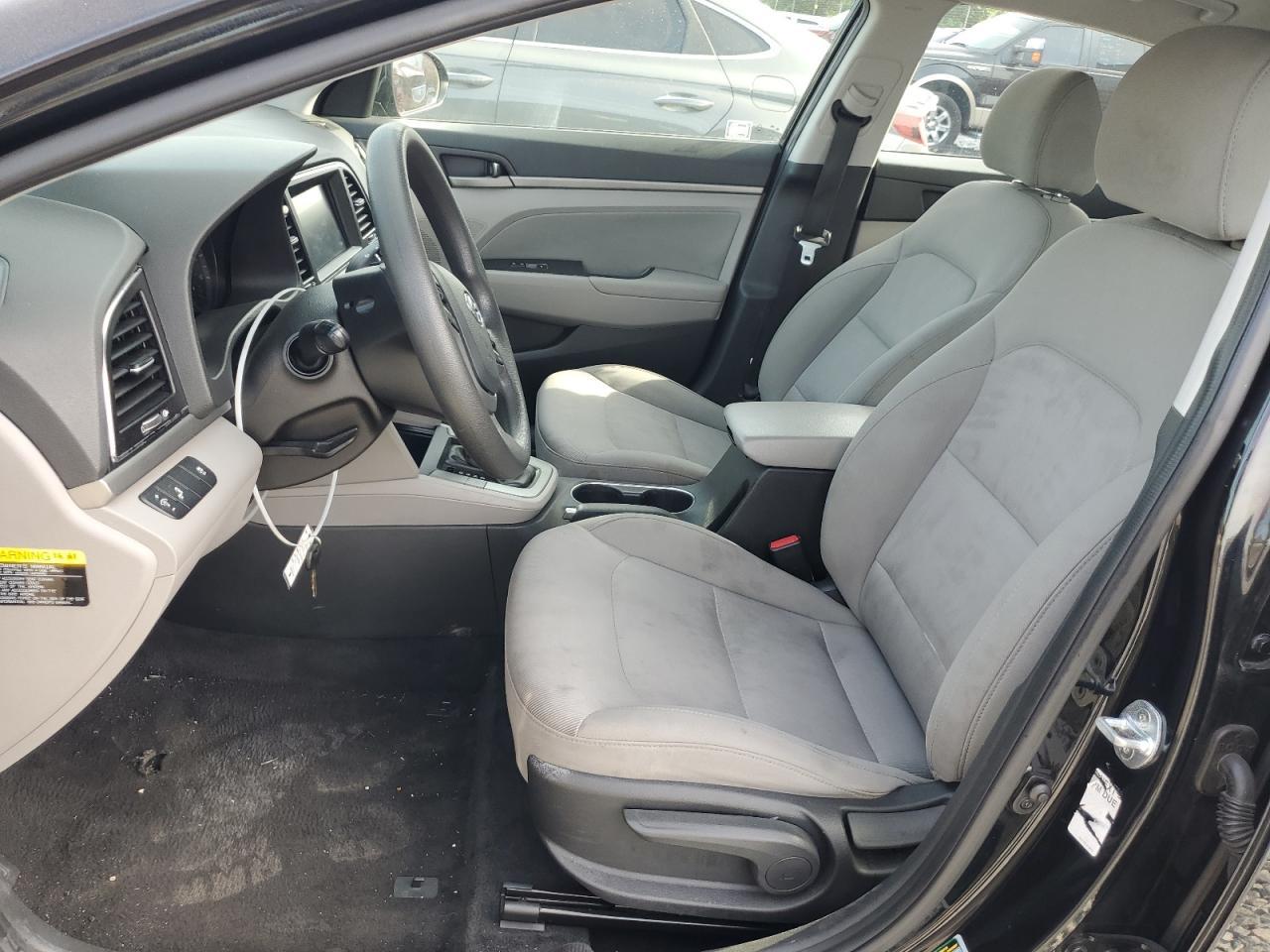 2018 HYUNDAI ELANTRA SE - Image 7