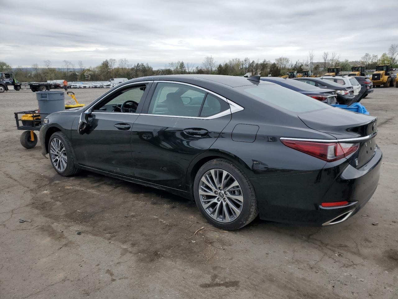 2021 LEXUS ES 350 BAS - Image 2