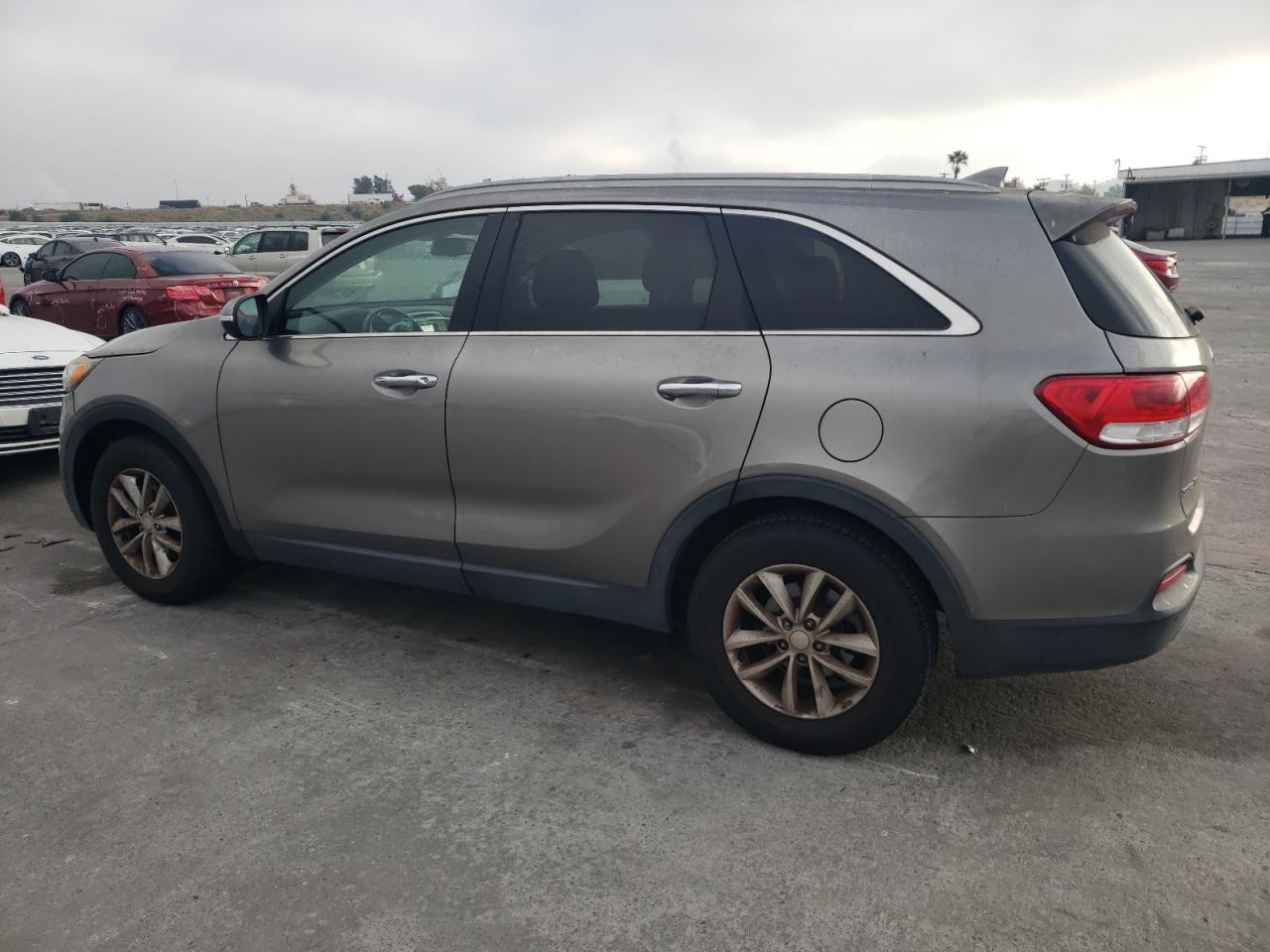 2016 KIA SORENTO LX - Image 2