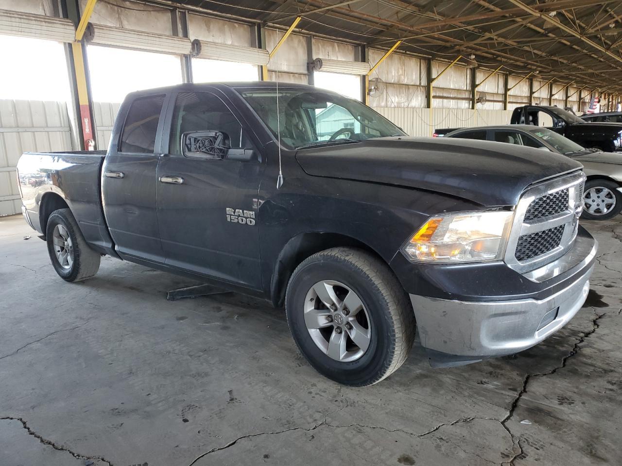 2017 RAM 1500 SLT - Image 4