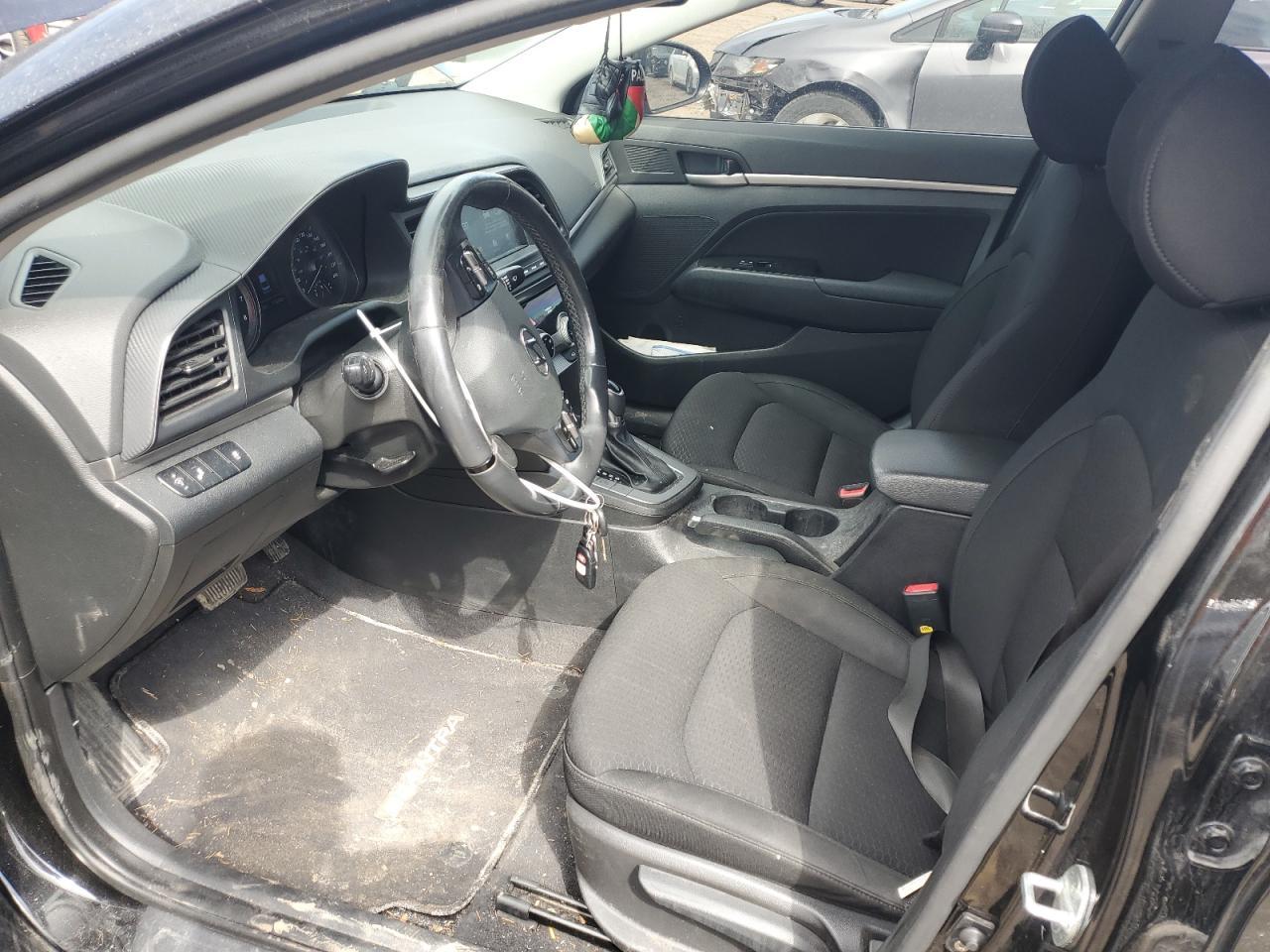 2019 HYUNDAI ELANTRA SE - Фото 7