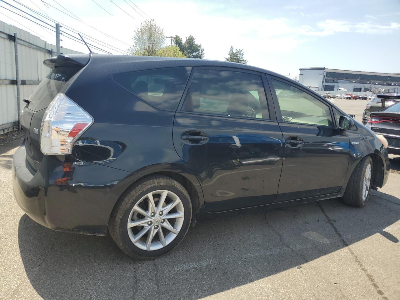 2013 TOYOTA PRIUS V - Image 3